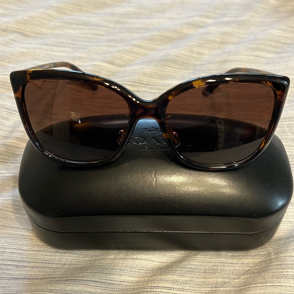 Coach sunglasses in Dark Tortoise C9206